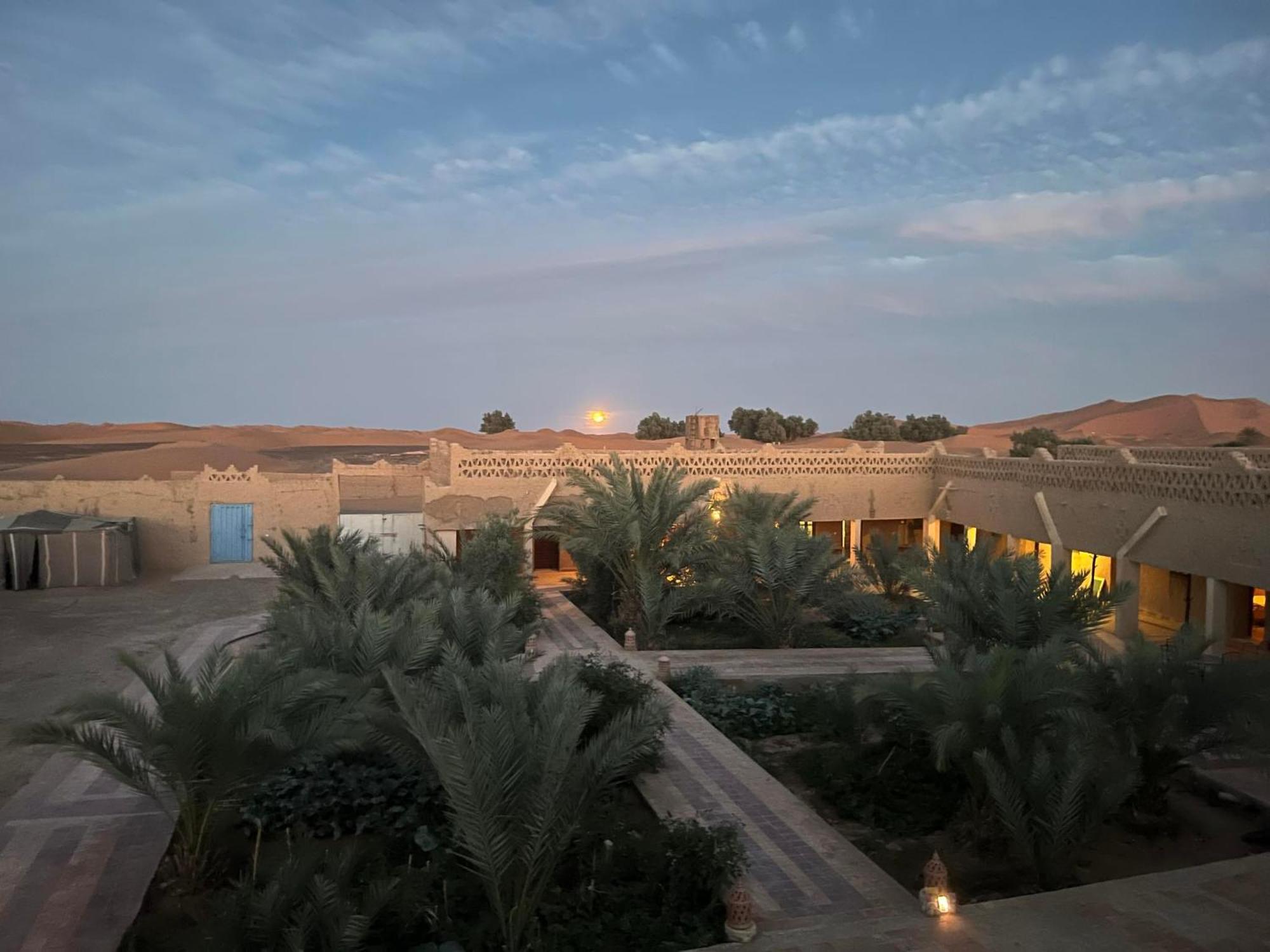 Diamant Sahara Camp Hotel Merzouga Bagian luar foto