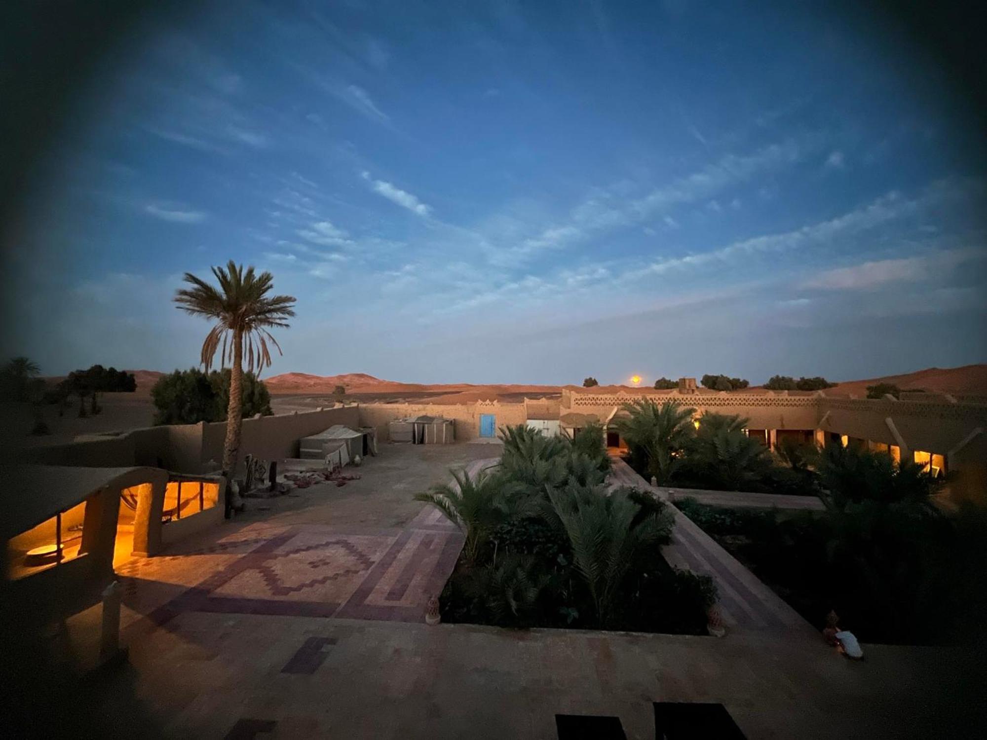 Diamant Sahara Camp Hotel Merzouga Bagian luar foto