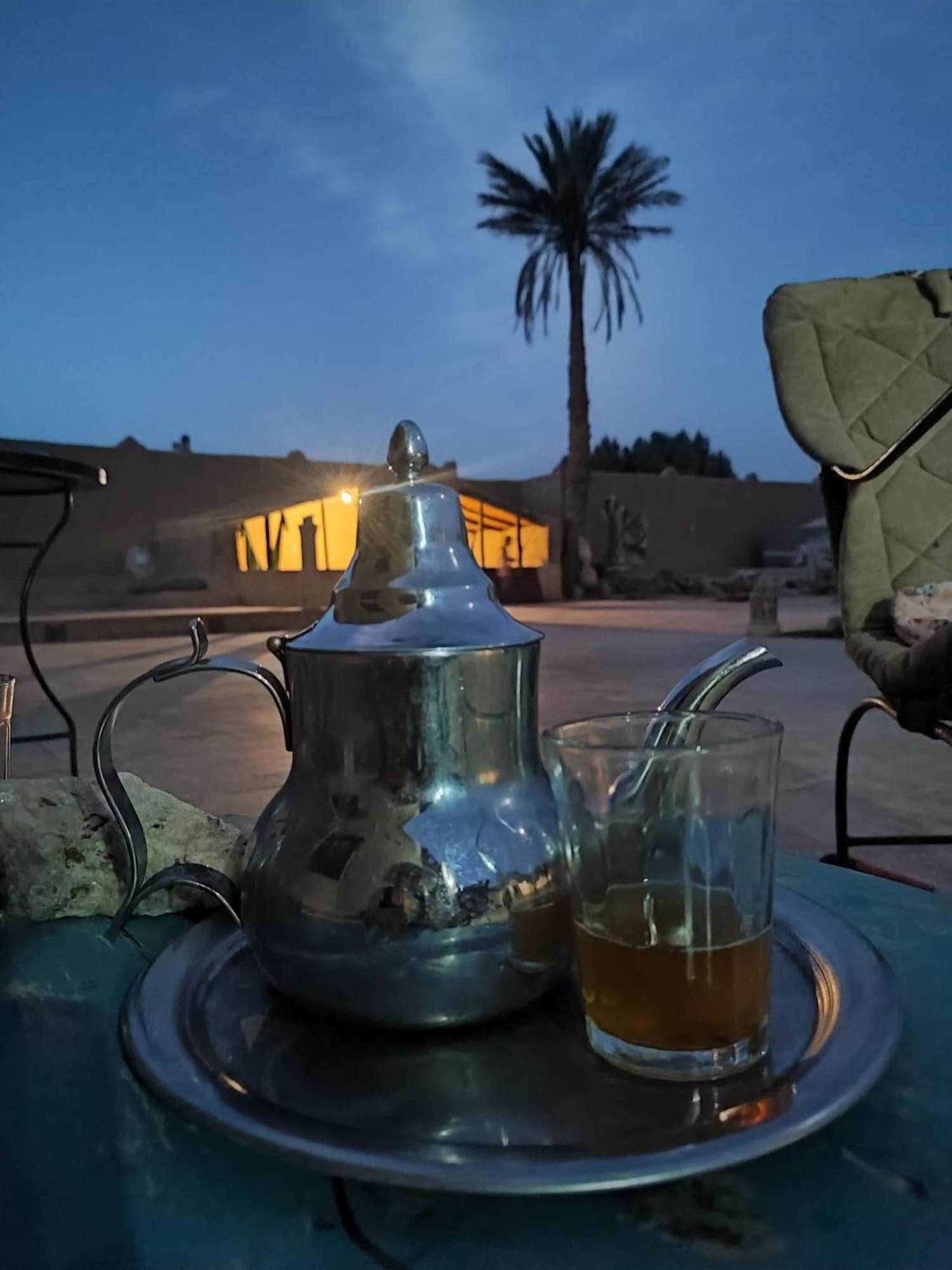 Diamant Sahara Camp Hotel Merzouga Bagian luar foto