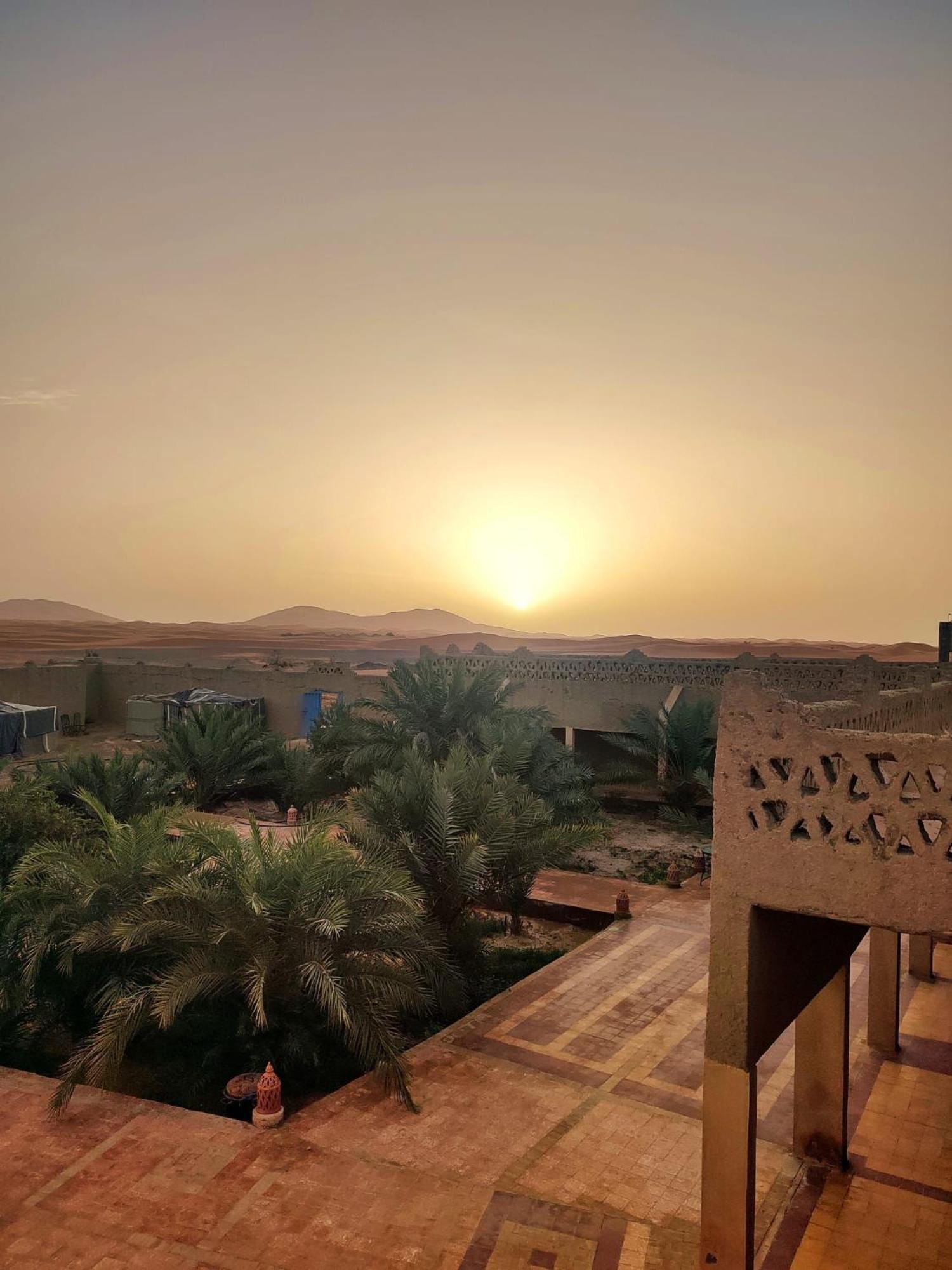 Diamant Sahara Camp Hotel Merzouga Bagian luar foto
